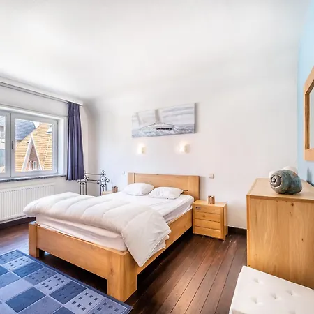 Villa In With Sunny Garden, Cleaning Included Koksijde