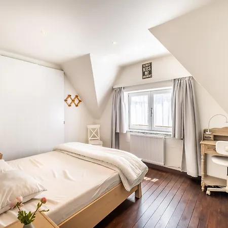 Villa In With Sunny Garden, Cleaning Included *