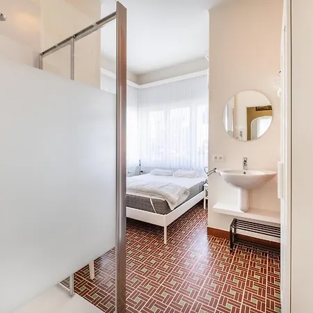 In With Sunny Garden, Cleaning Included Villa